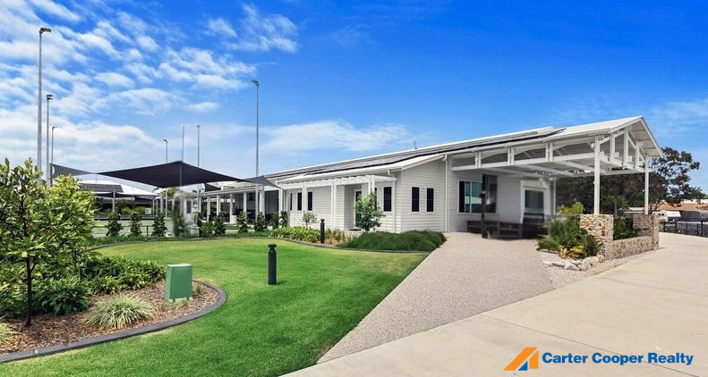 1/835 Boat Harbour Drive 'THE ANCHORAGE