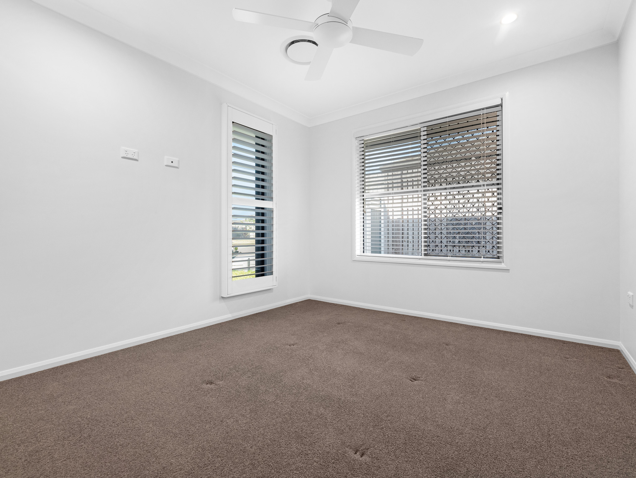 5 Eli Court, KAWUNGAN, QLD 4655 AUS