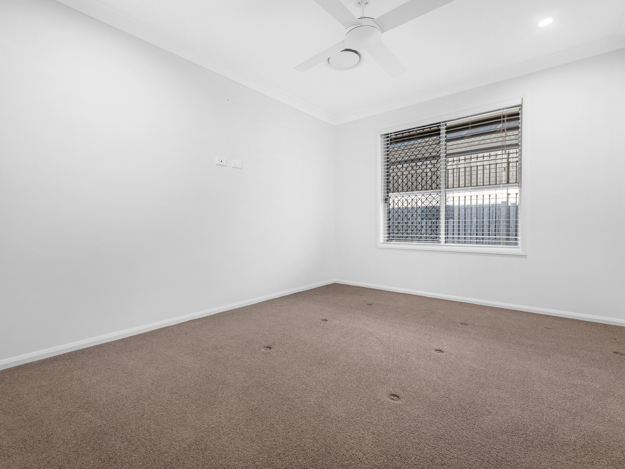 5 Eli Court, KAWUNGAN, QLD 4655 AUS