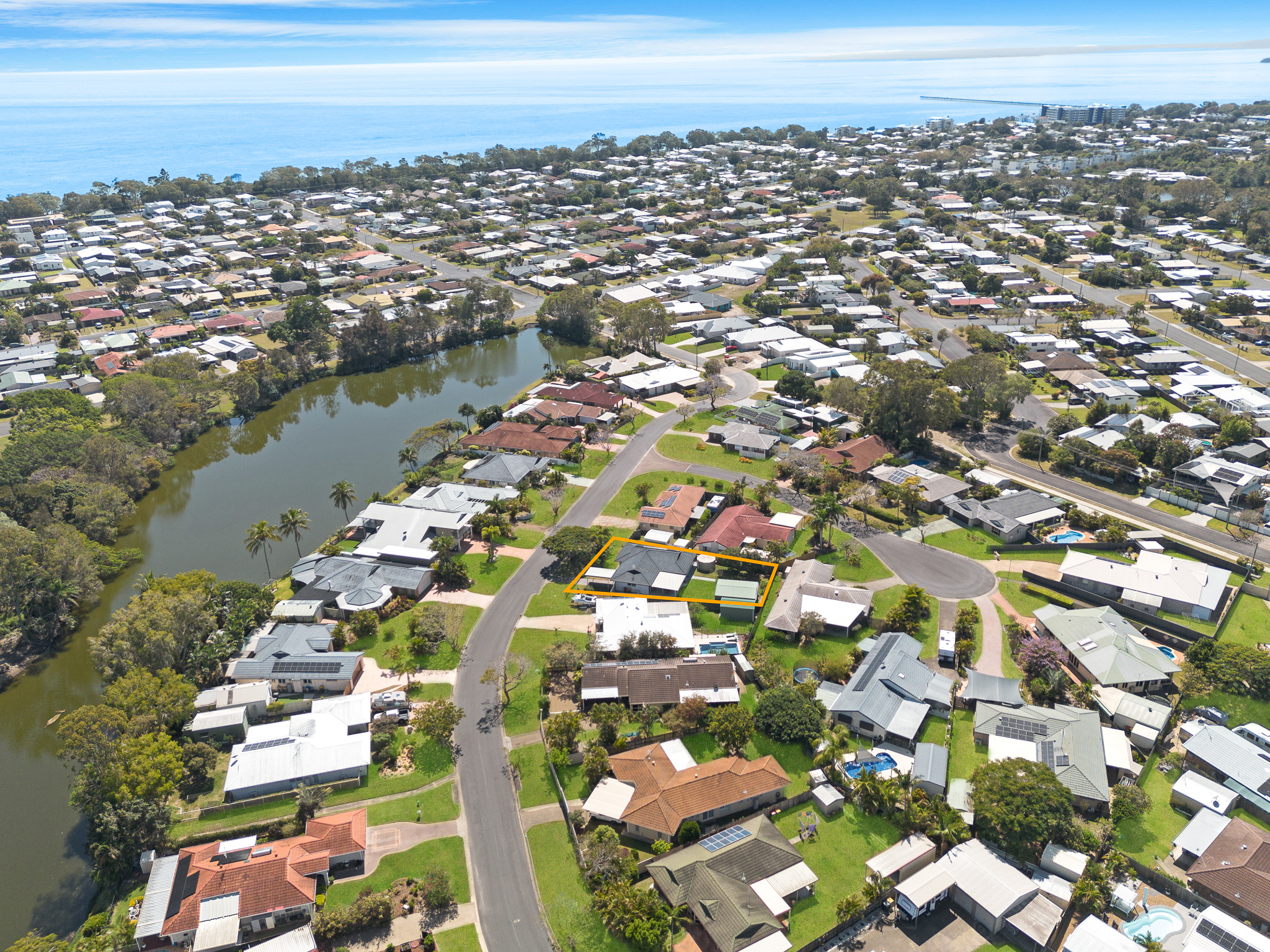 18 Lido Parade, URANGAN, QLD 4655 AUS
