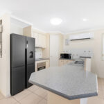 5a Kinross Court, KAWUNGAN, QLD 4655 AUS