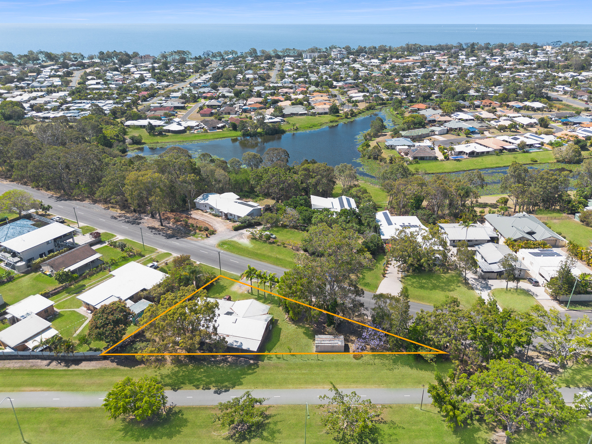 359 Torquay Terrace, TORQUAY, QLD 4655 AUS