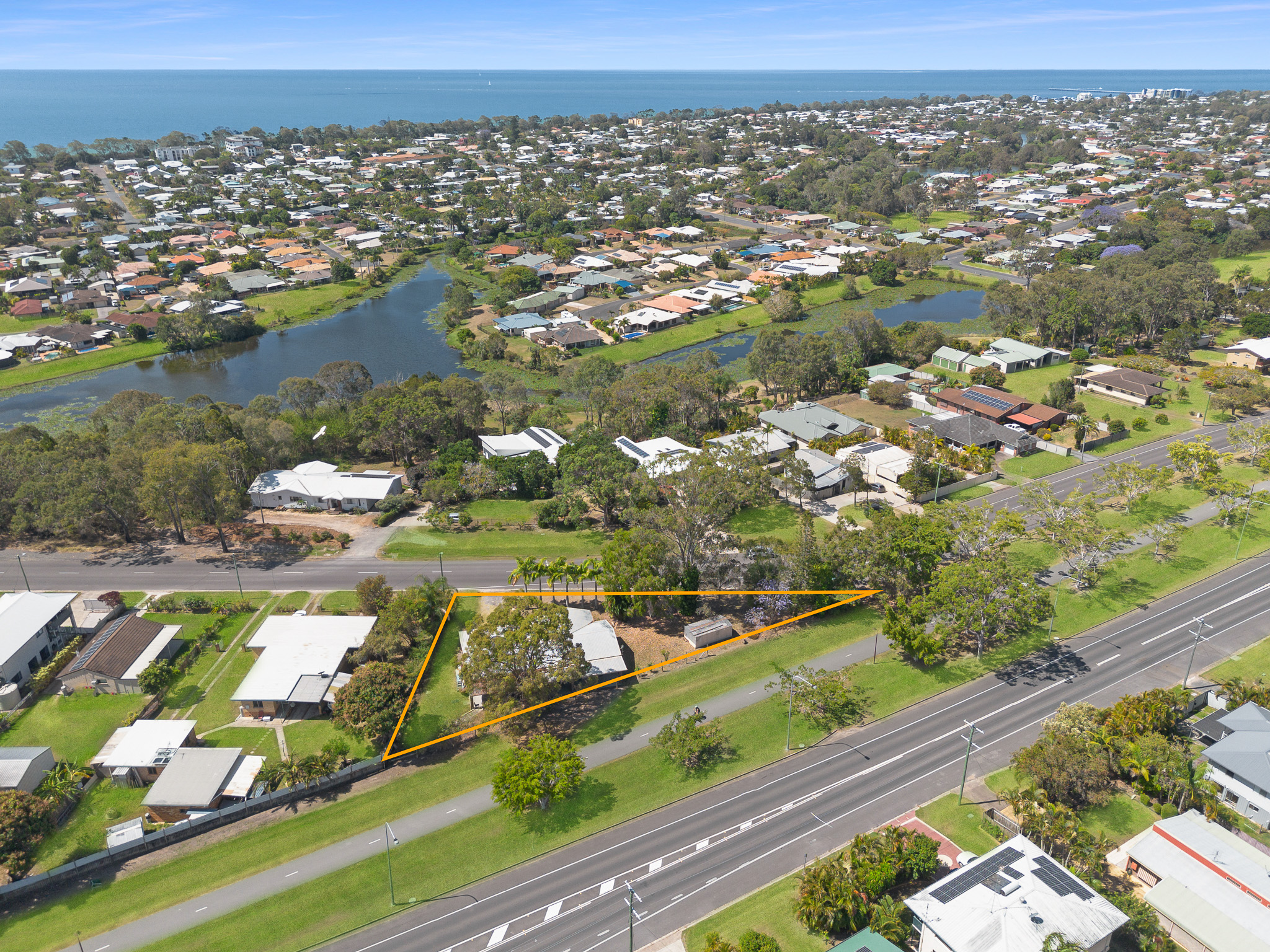 359 Torquay Terrace, TORQUAY, QLD 4655 AUS