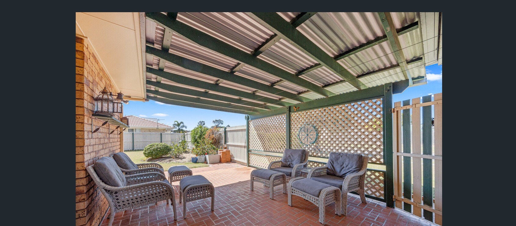 2 Bowerbird Avenue, ELI WATERS, QLD 4655 AUS