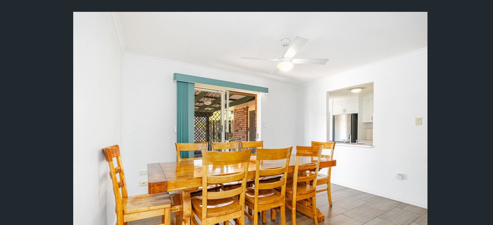 2 Bowerbird Avenue, ELI WATERS, QLD 4655 AUS