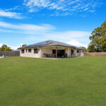 4 Walkers Road, URANGAN, QLD 4655 AUS