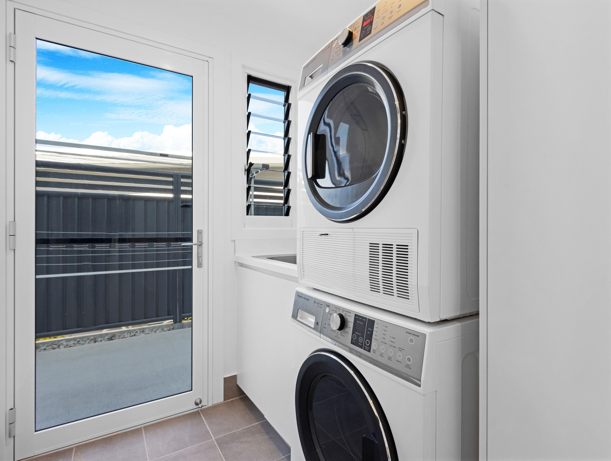 172/1 Latitude Blvde, NIKENBAH, QLD 4655 AUS