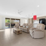 8 Oxley Circuit, URRAWEEN, QLD 4655 AUS