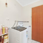 9 Magpie Court, ELI WATERS, QLD 4655 AUS