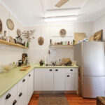 9 Mant Street, POINT VERNON, QLD 4655 AUS