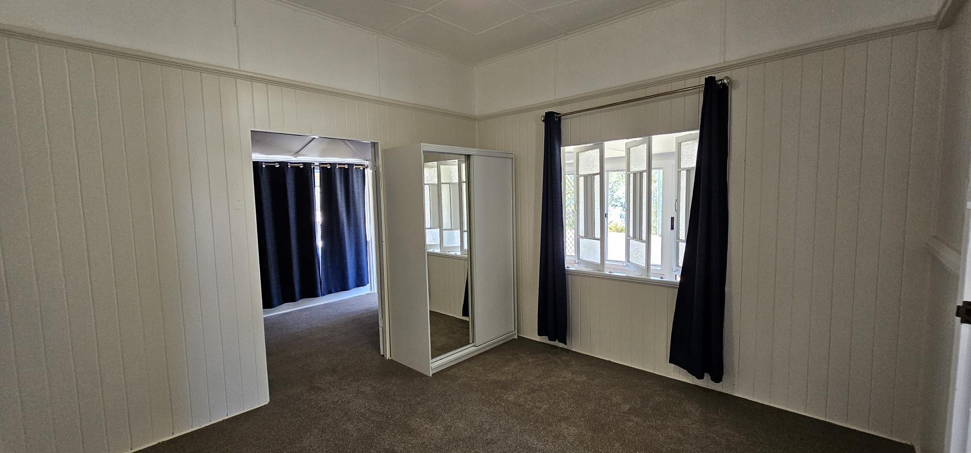 117a Esplanade, POINT VERNON, QLD 4655 AUS