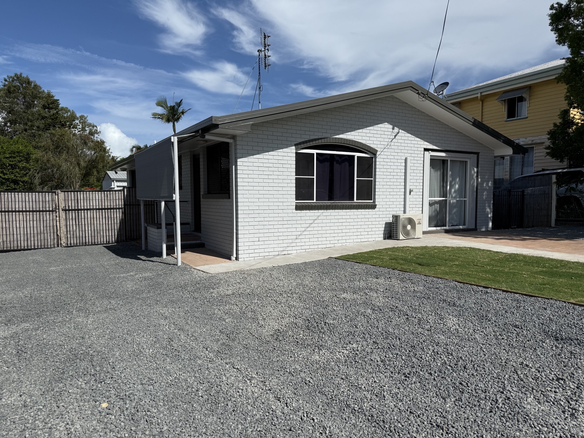 42 Queens Road, SCARNESS, QLD 4655 AUS