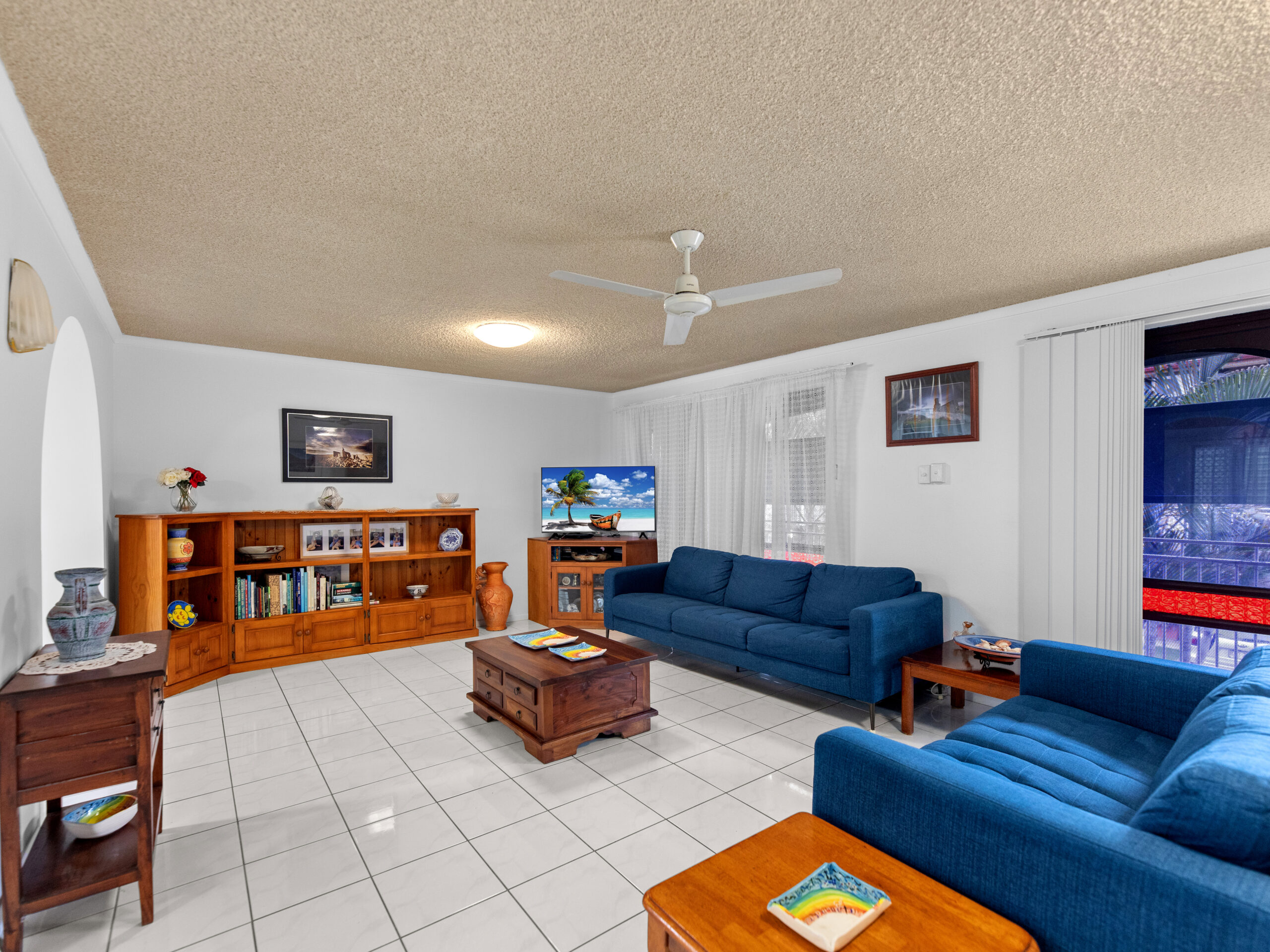 8/373 Esplanade, SCARNESS, QLD 4655 AUS