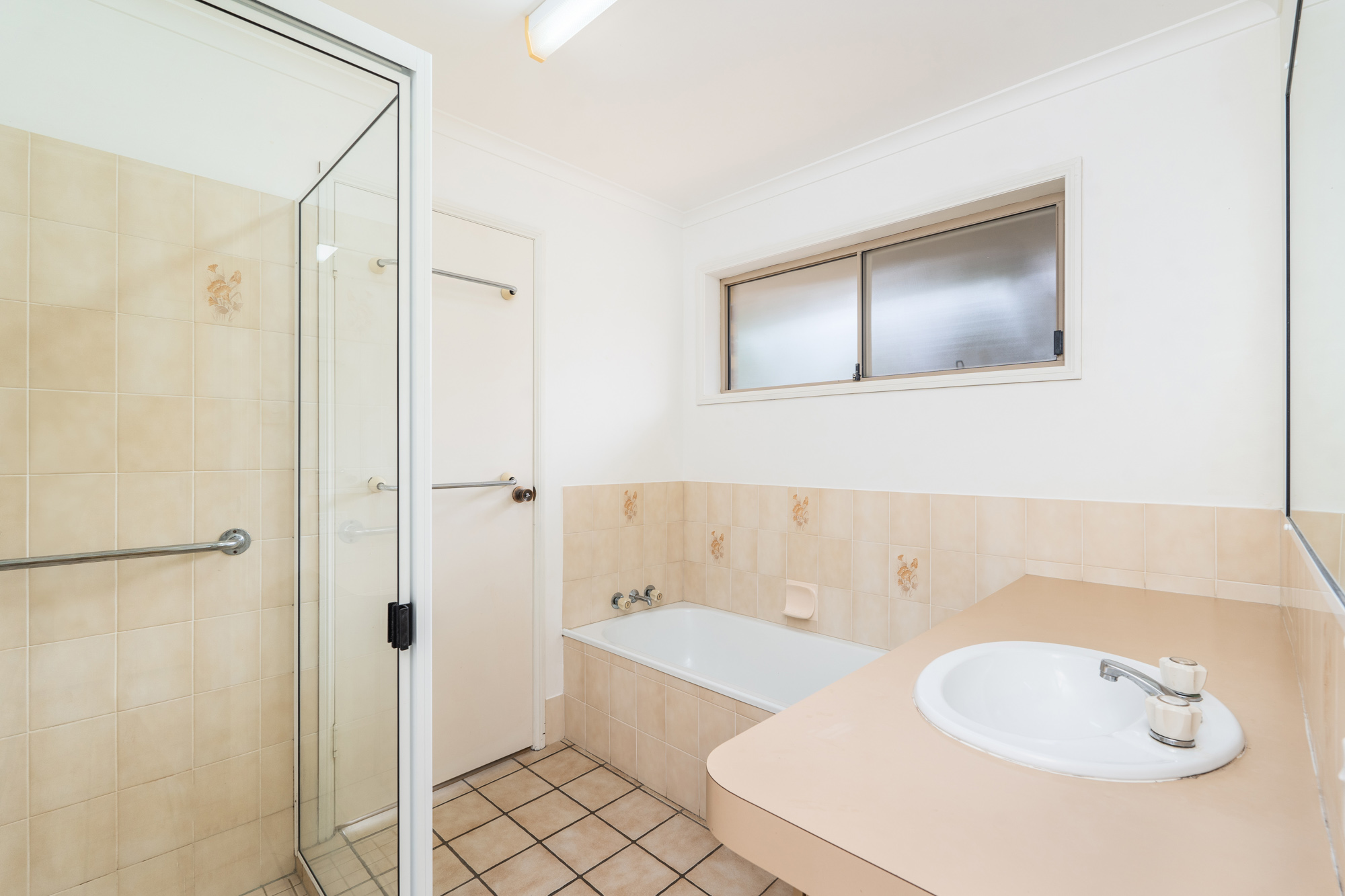 12/230 Torquay Terrace, TORQUAY, QLD 4655 AUS