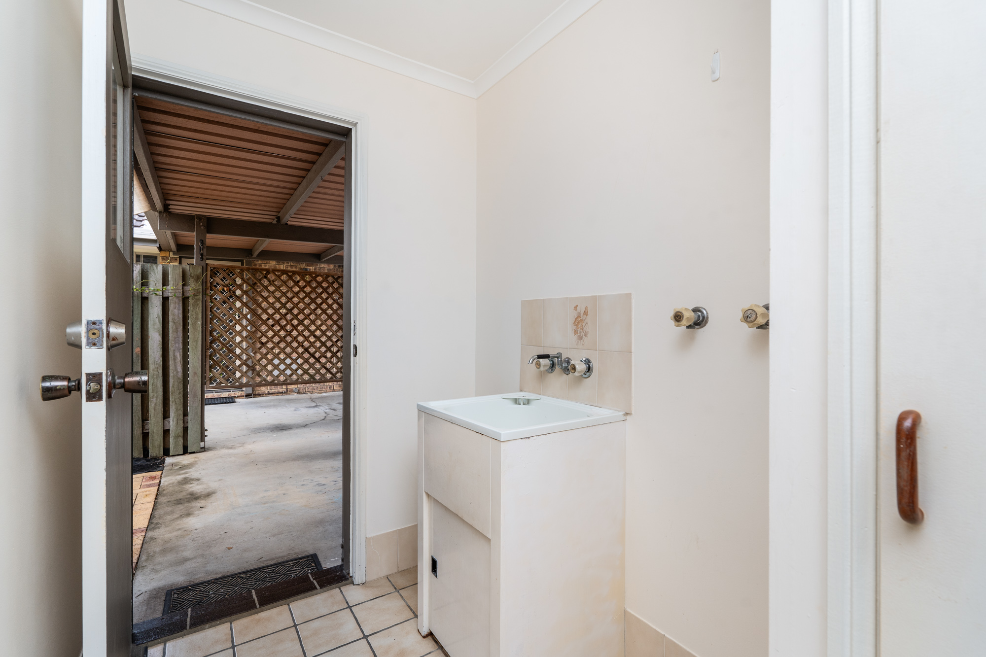 12/230 Torquay Terrace, TORQUAY, QLD 4655 AUS