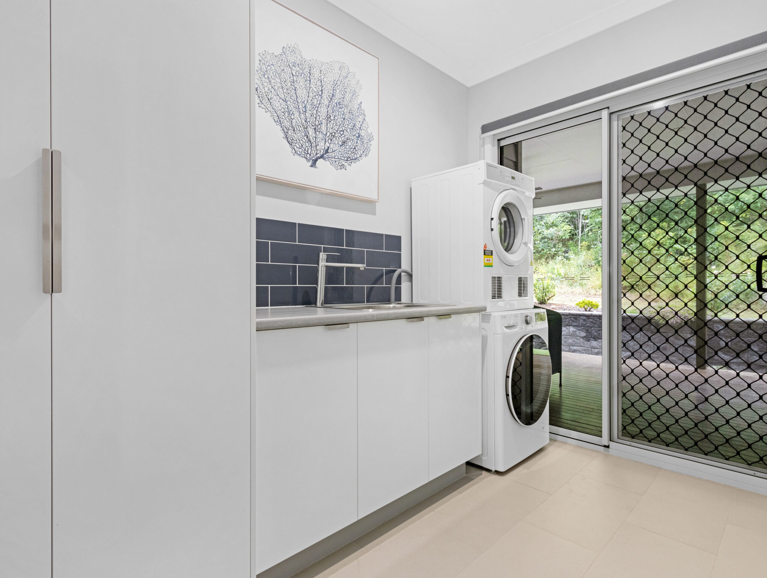 22 Parview Drive, CRAIGNISH, QLD 4655 AUS