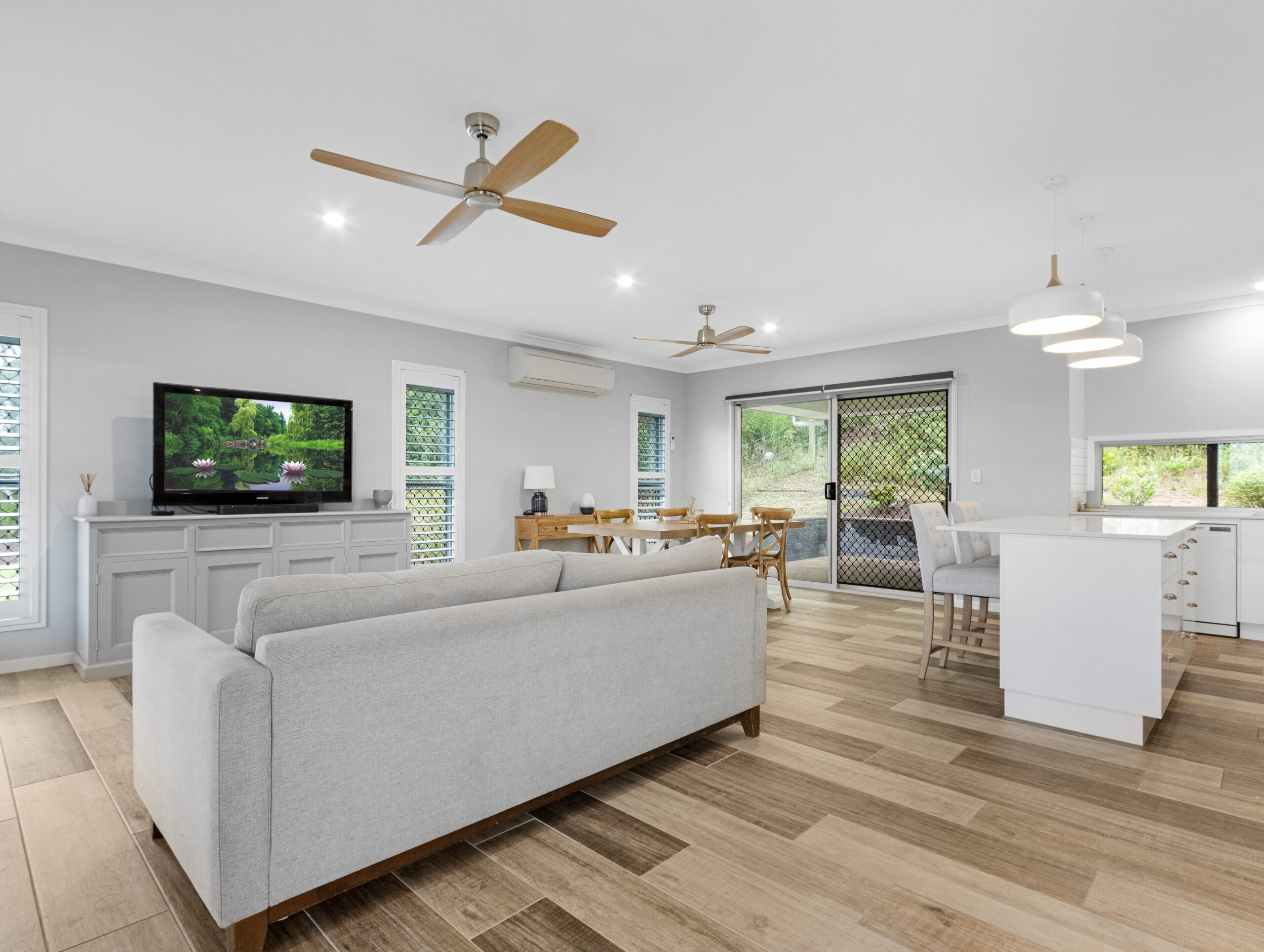 22 Parview Drive, CRAIGNISH, QLD 4655 AUS