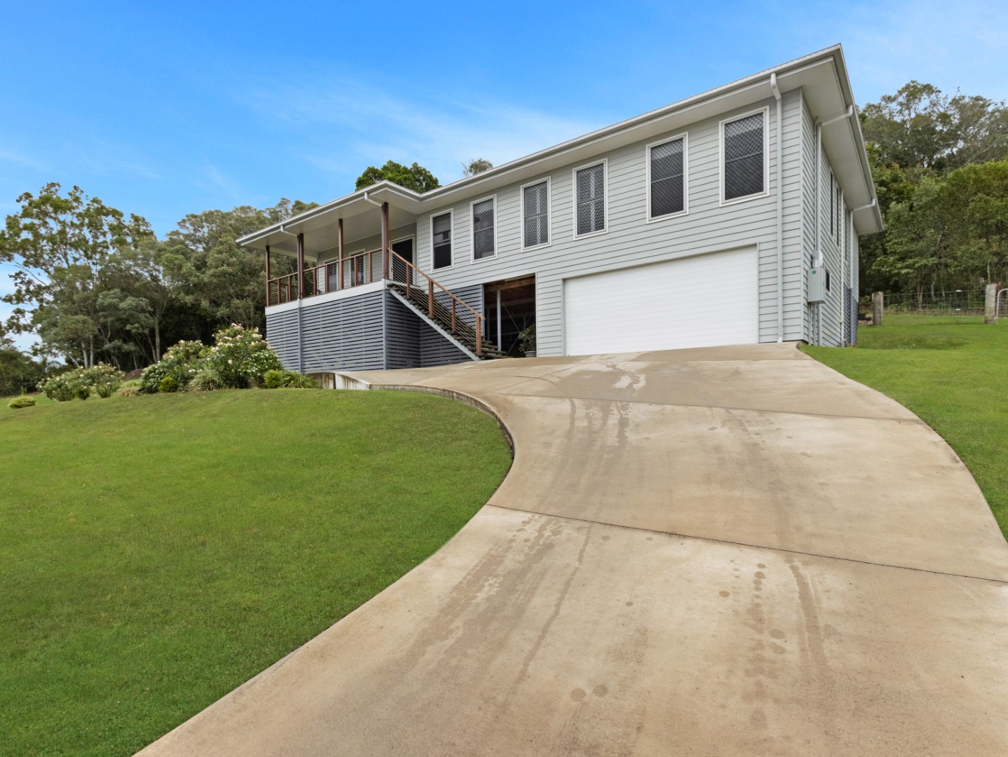 22 Parview Drive, CRAIGNISH, QLD 4655 AUS