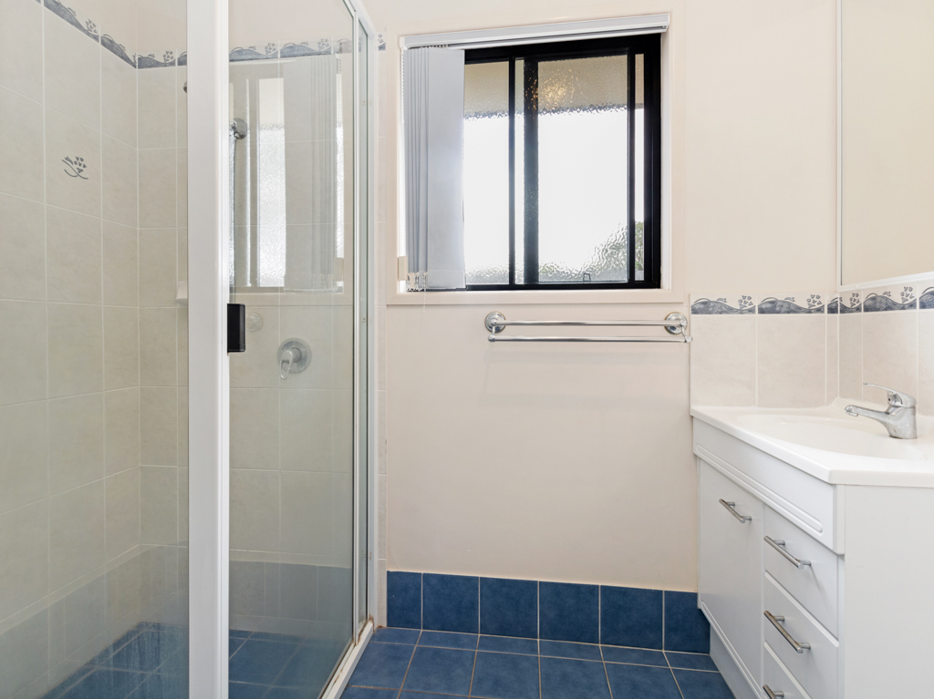 1/60 St Joseph Drive, URRAWEEN, QLD 4655 AUS