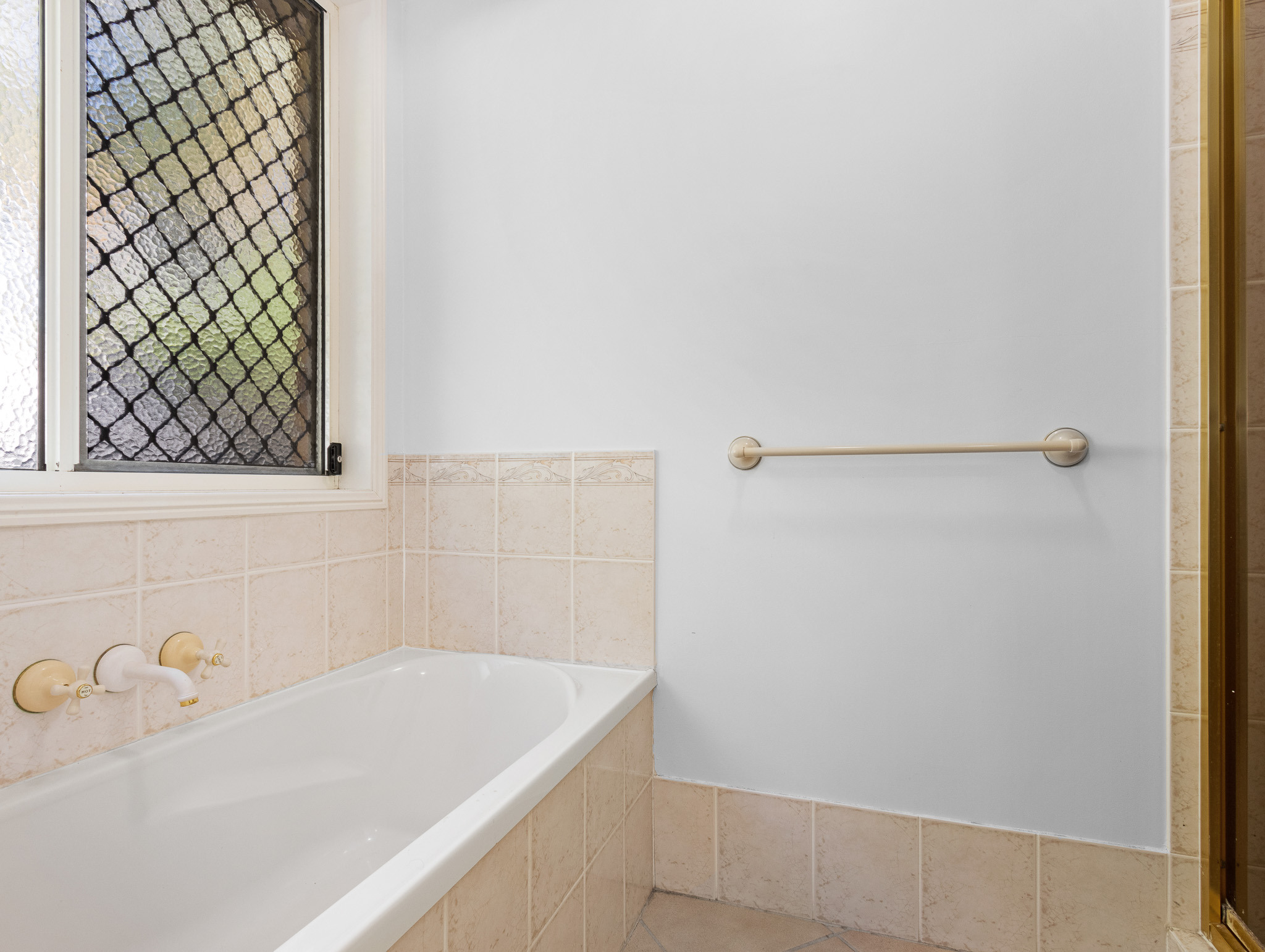 129-131 Cove Boulevard, RIVER HEADS, QLD 4655 AUS