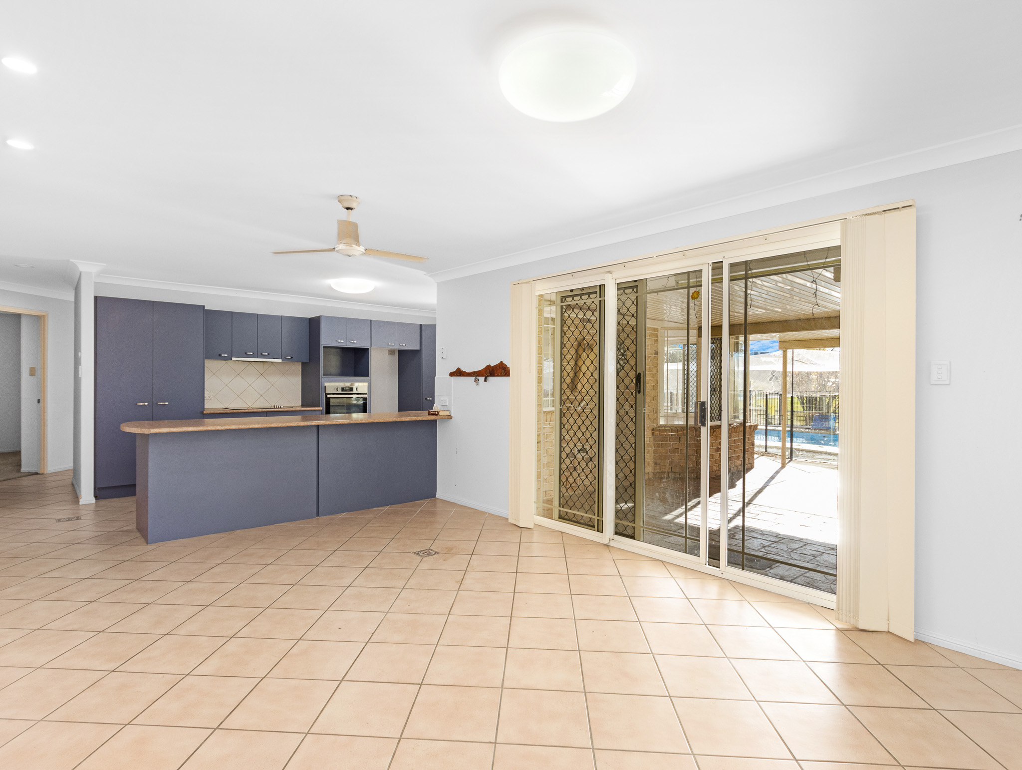 129-131 Cove Boulevard, RIVER HEADS, QLD 4655 AUS