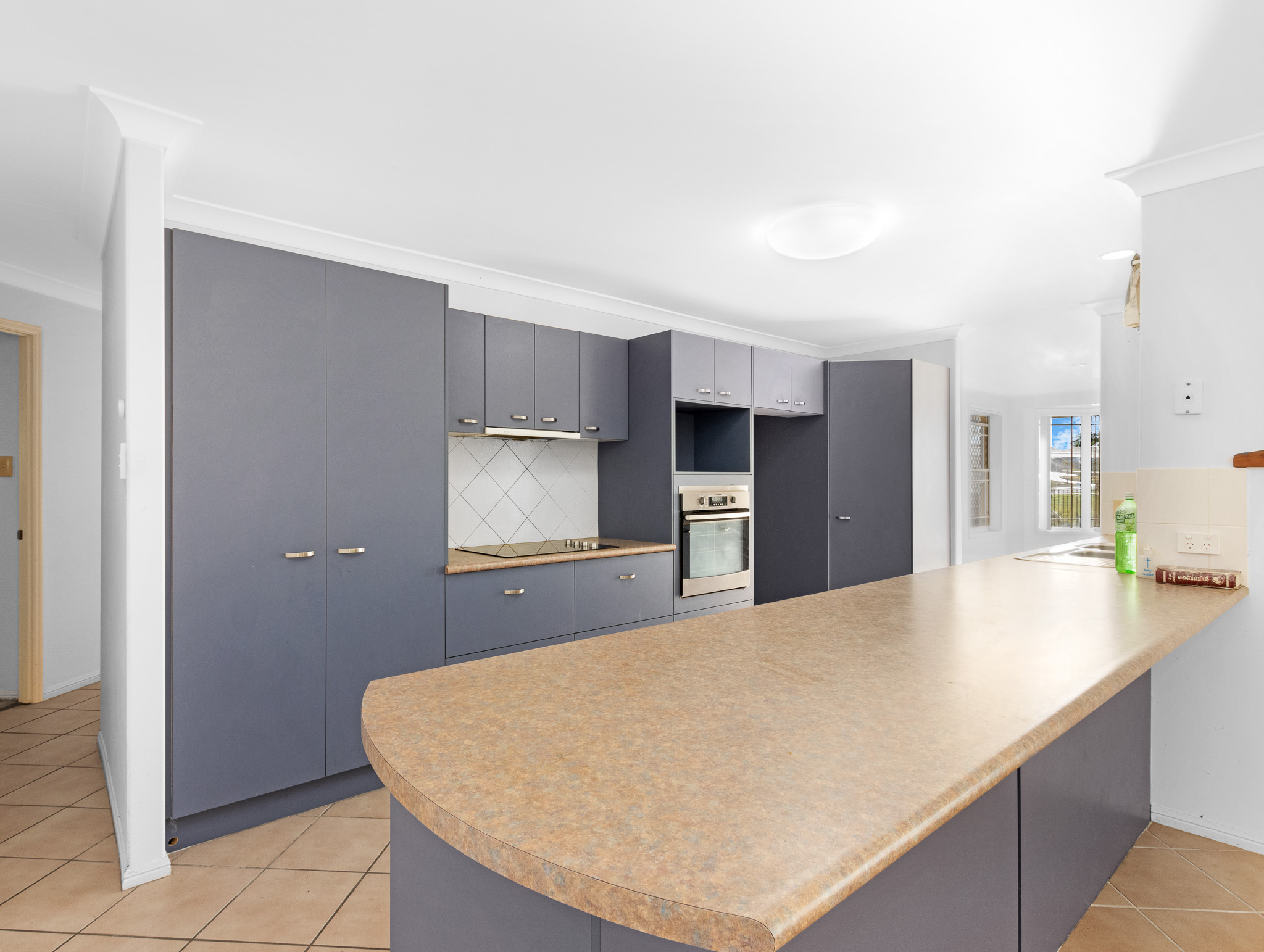 129-131 Cove Boulevard, RIVER HEADS, QLD 4655 AUS