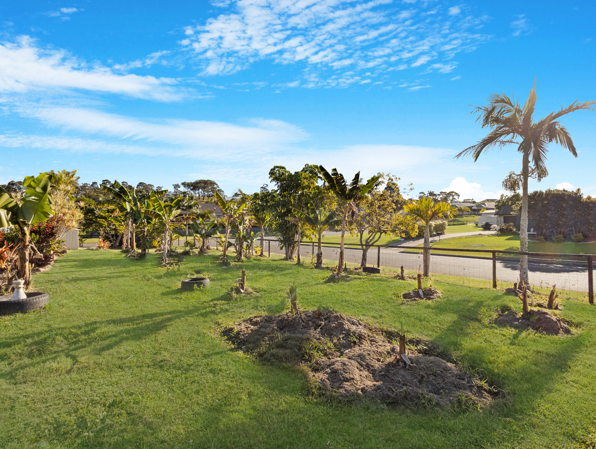 129-131 Cove Boulevard, RIVER HEADS, QLD 4655 AUS