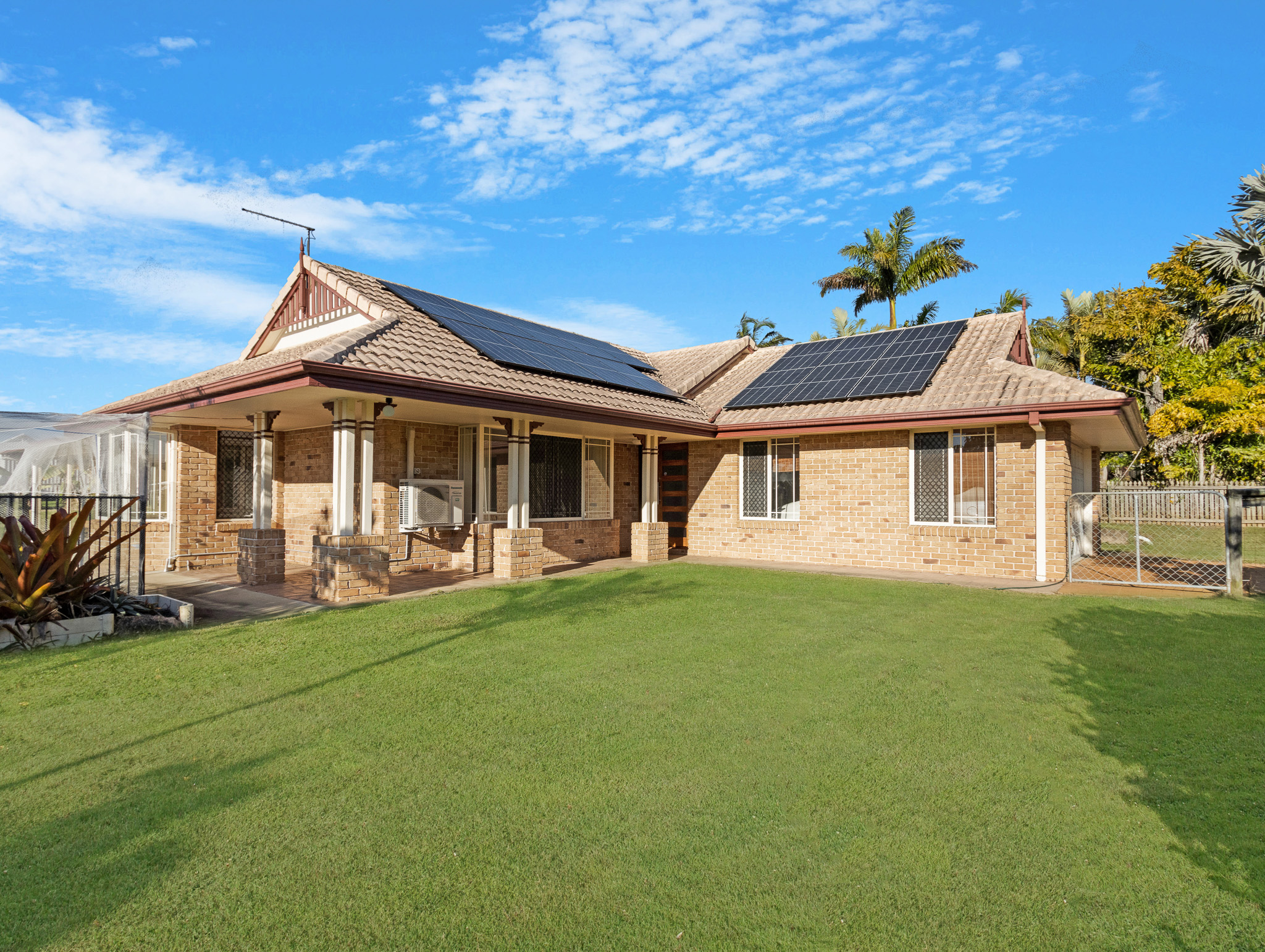 129-131 Cove Boulevard, RIVER HEADS, QLD 4655 AUS