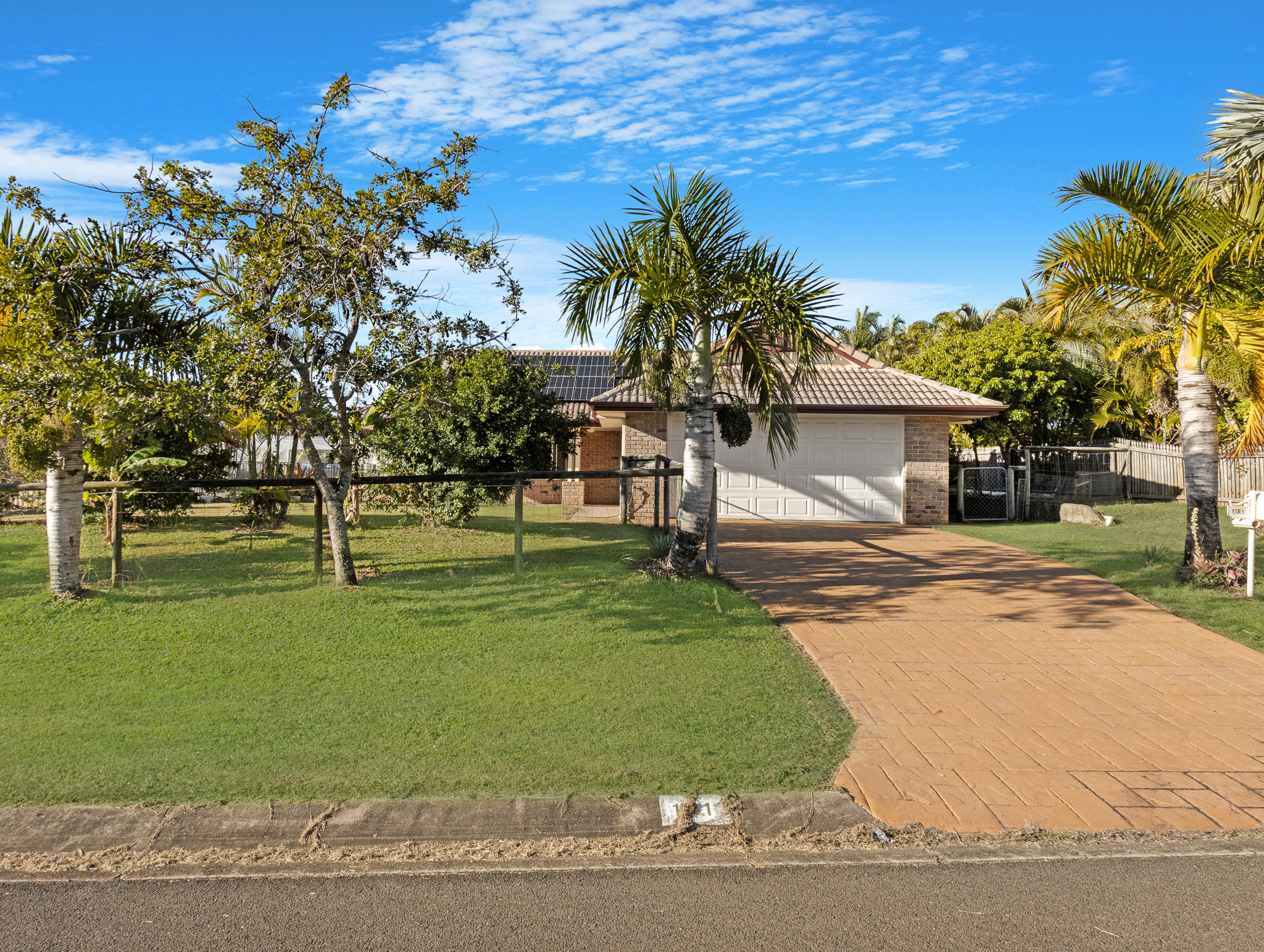 129-131 Cove Boulevard, RIVER HEADS, QLD 4655 AUS