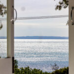 185 Esplanade, POINT VERNON, QLD 4655 AUS