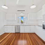 185 Esplanade, POINT VERNON, QLD 4655 AUS