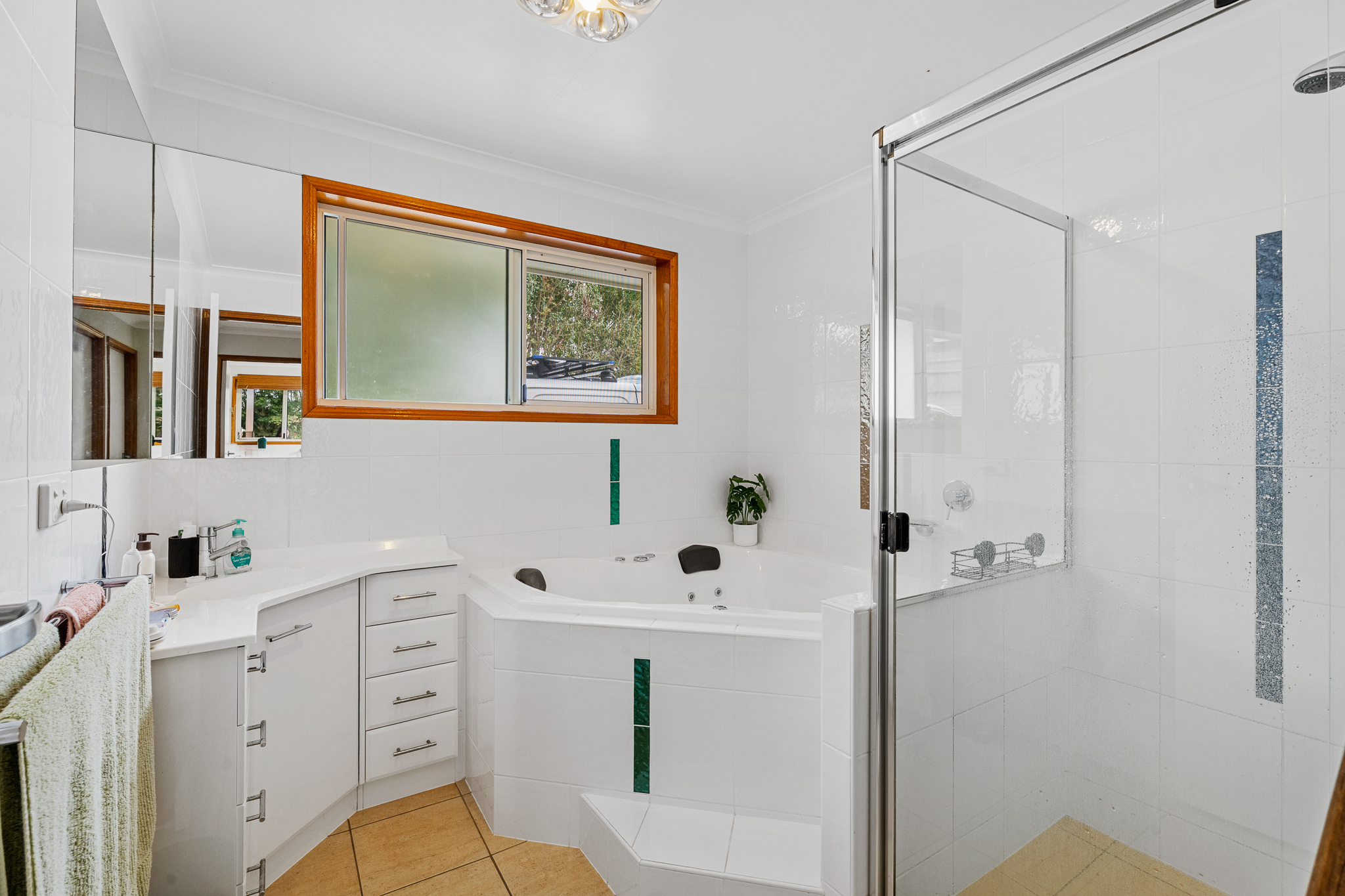 16 Layde Court, URANGAN, QLD 4655 AUS