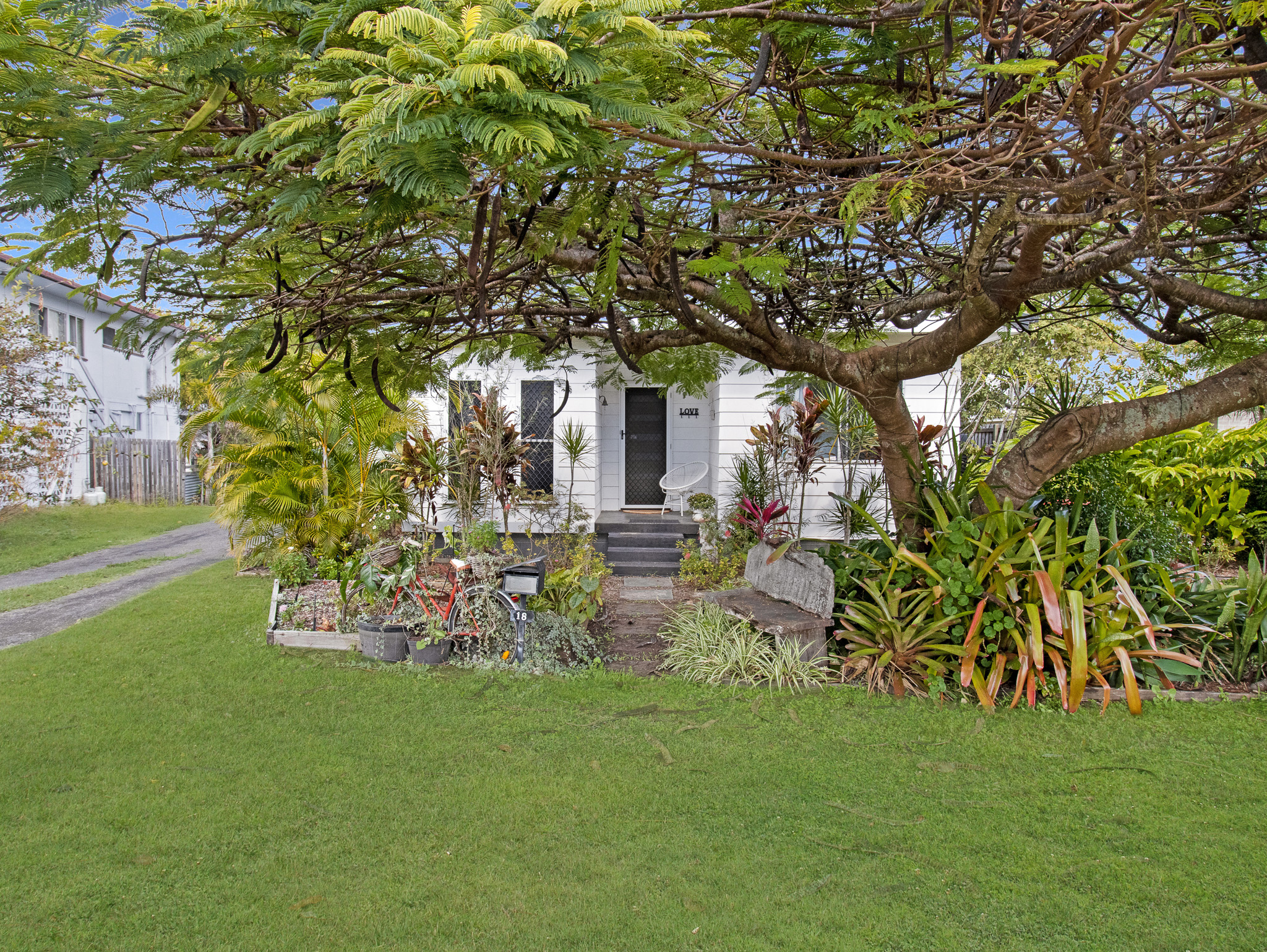 18 Brighton Street, POINT VERNON, QLD 4655 AUS