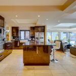 189 Esplanade, POINT VERNON, QLD 4655 AUS