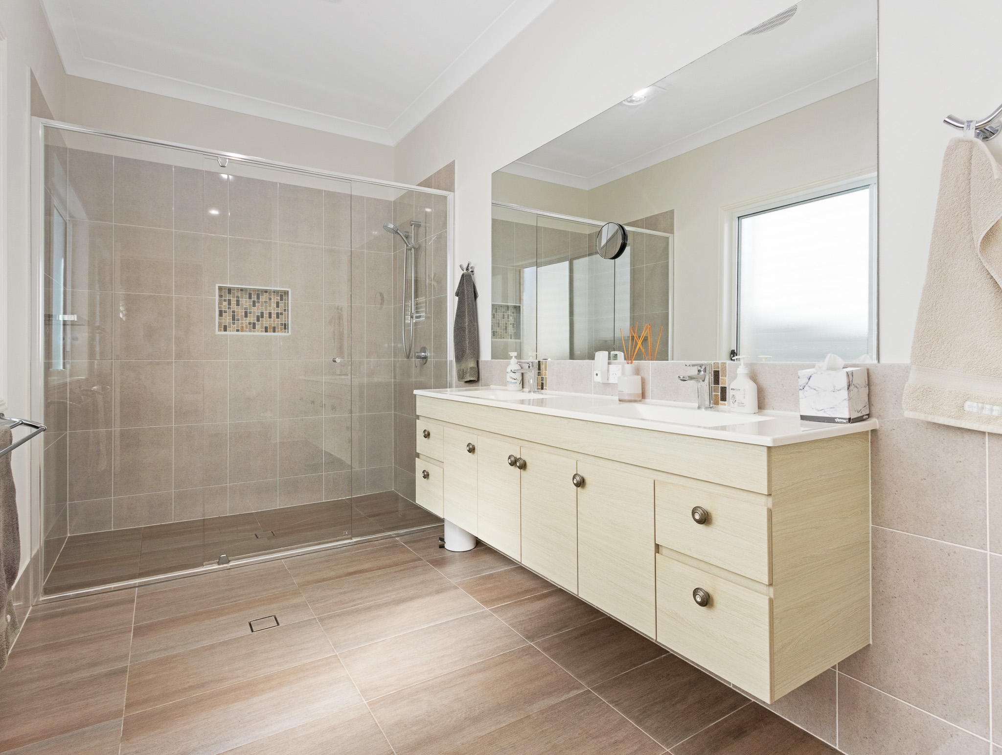 19 Freshwater Street, SCARNESS, QLD 4655 AUS