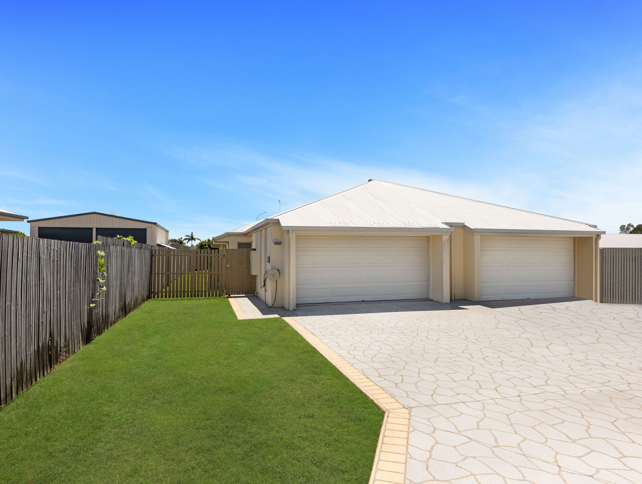 5a Kinross Court, KAWUNGAN, QLD 4655 AUS