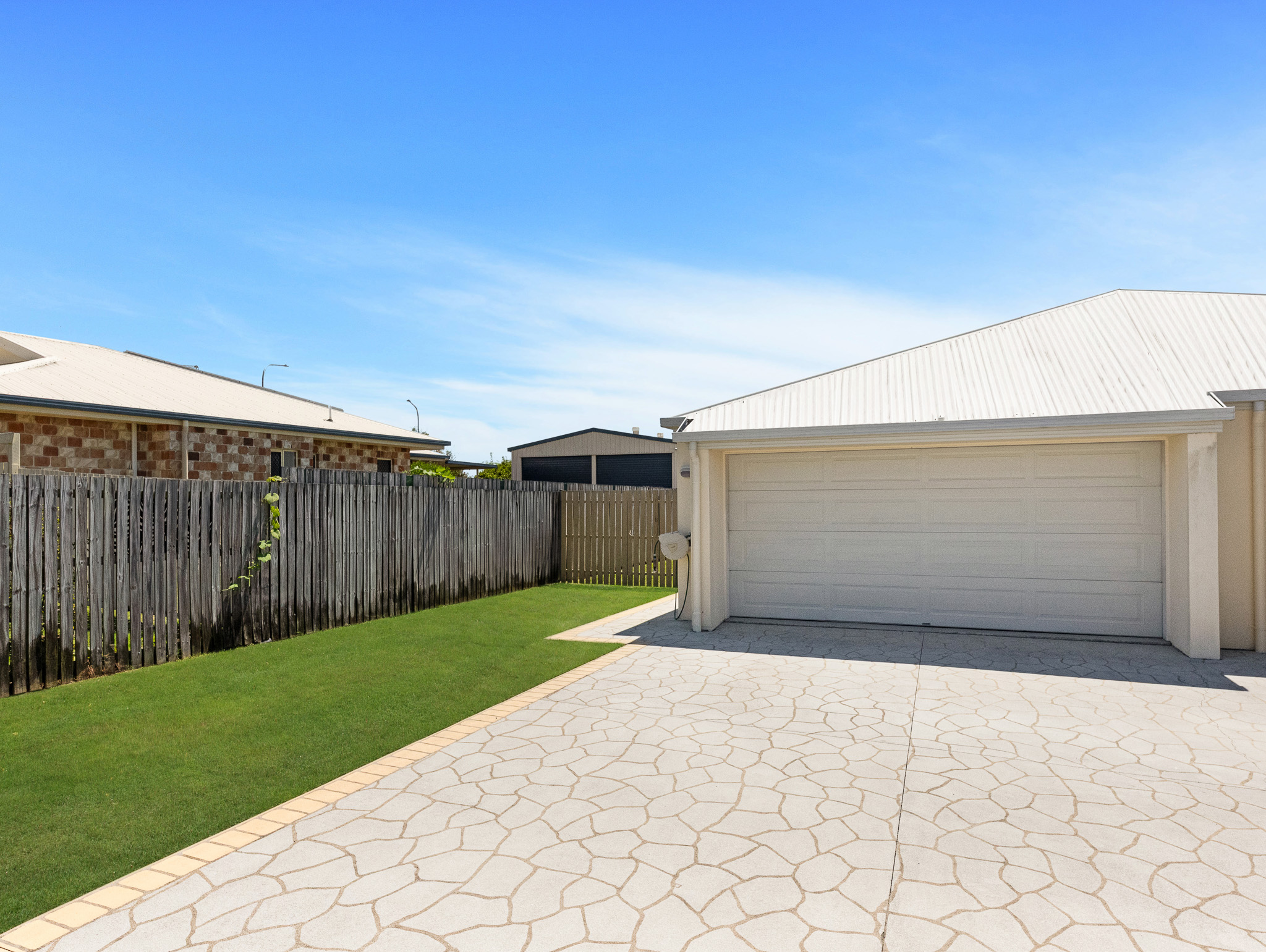 5a Kinross Court, KAWUNGAN, QLD 4655 AUS