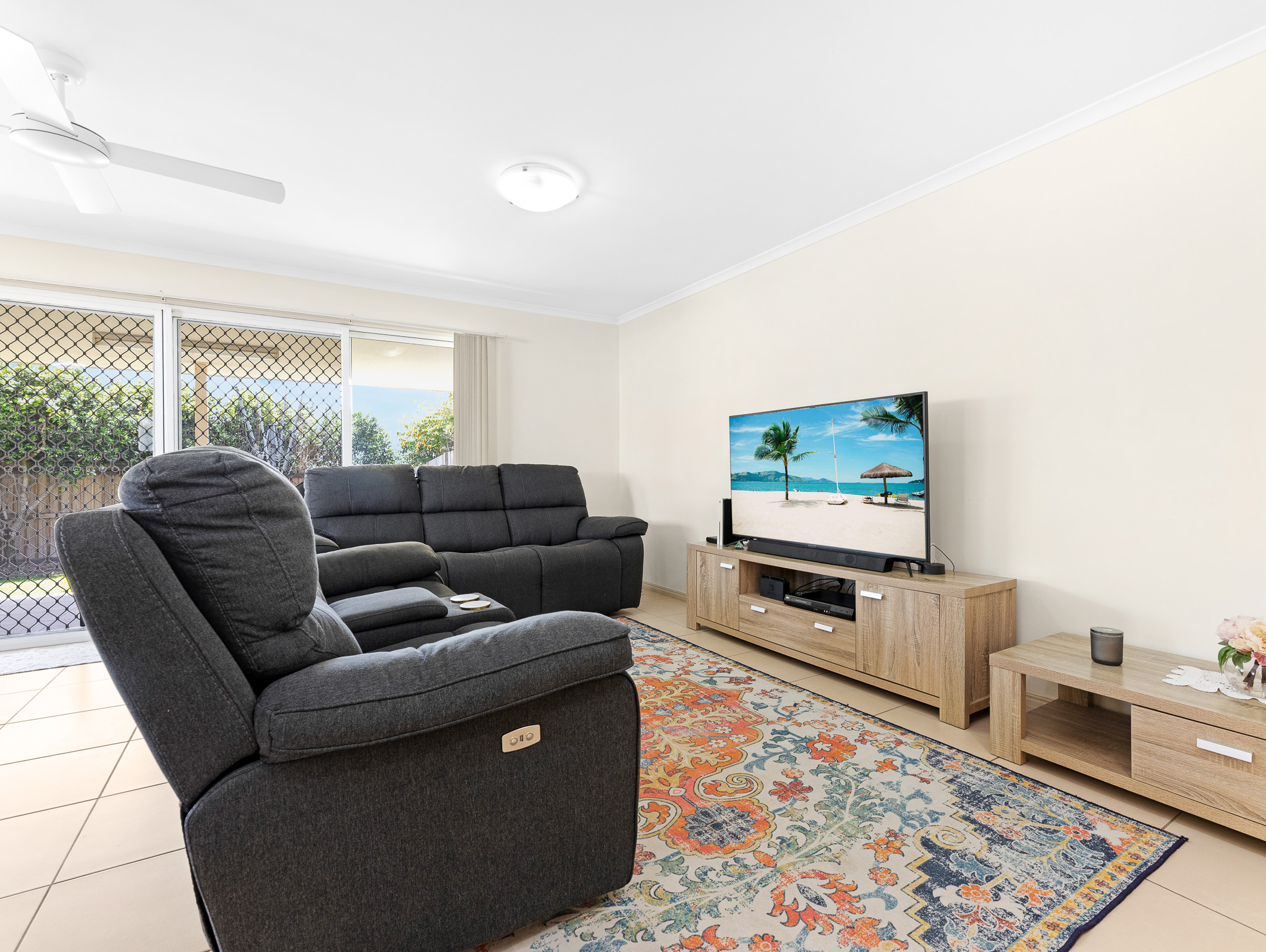 5a Kinross Court, KAWUNGAN, QLD 4655 AUS