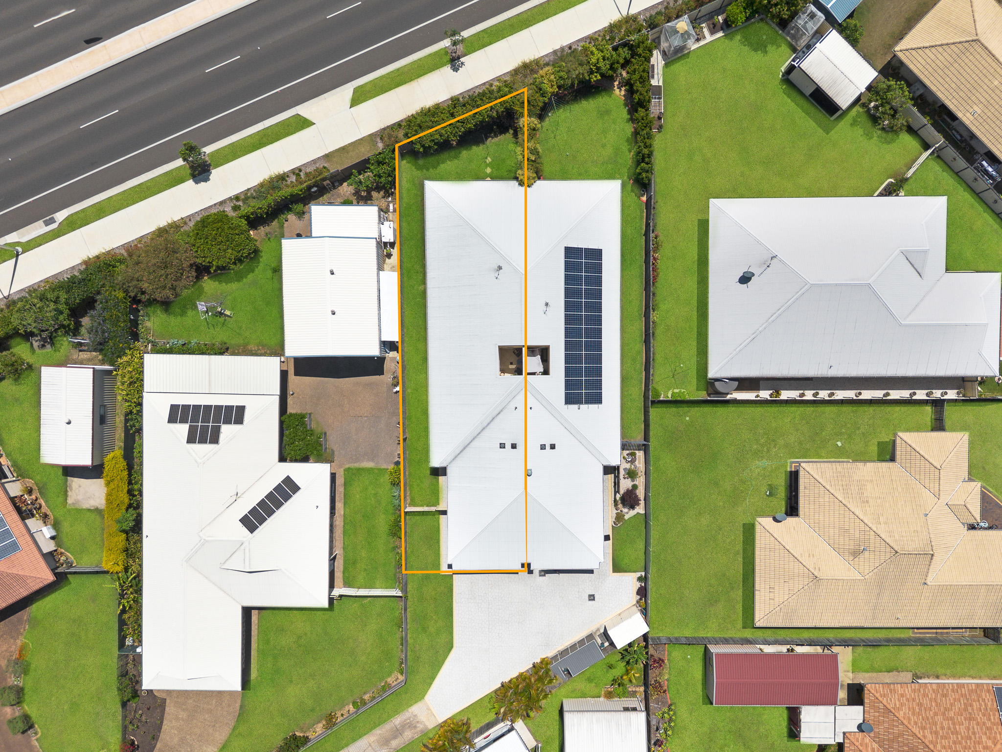 5a Kinross Court, KAWUNGAN, QLD 4655 AUS