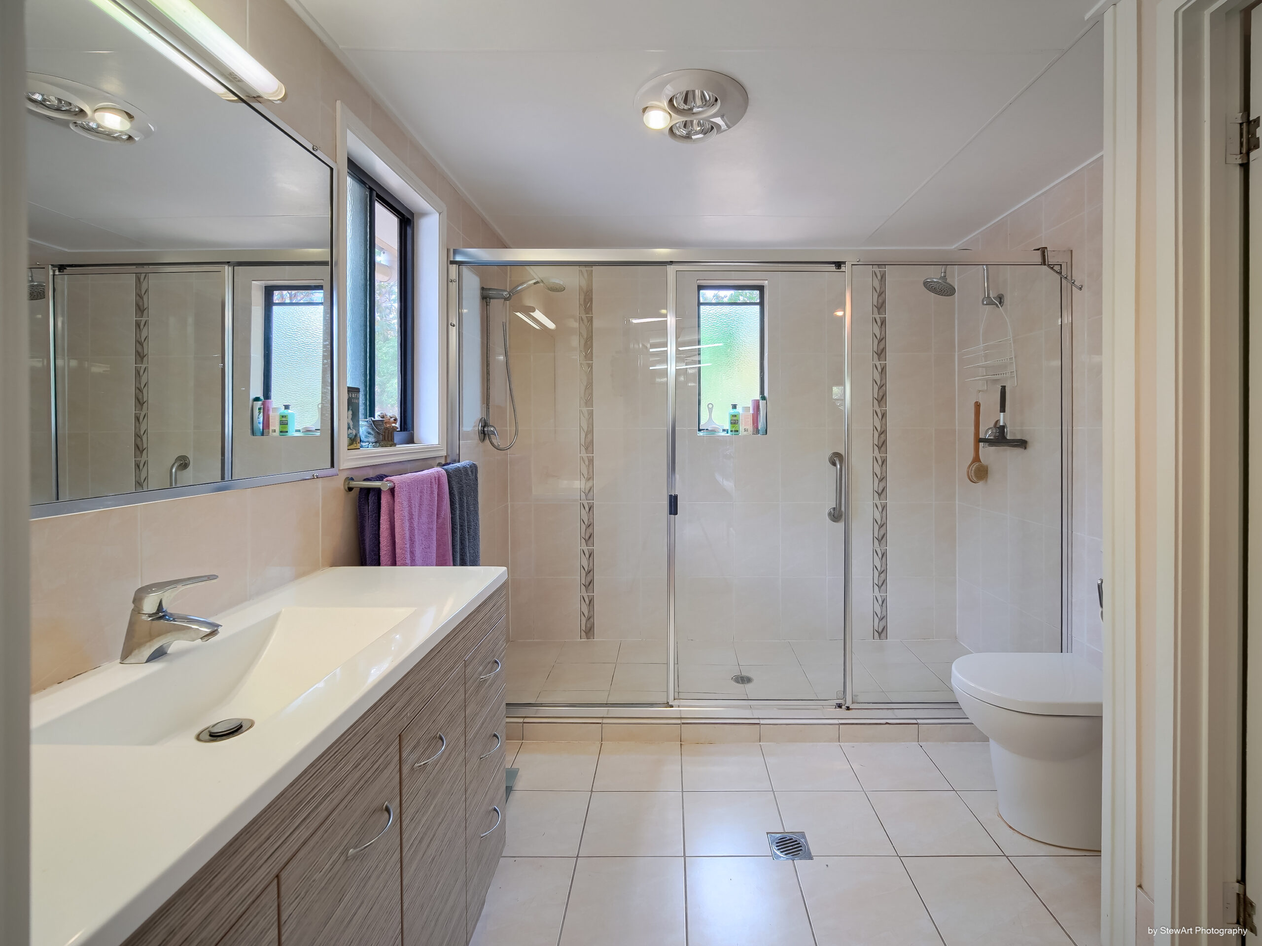 33 Shore Road West, BOORAL, QLD 4655 AUS