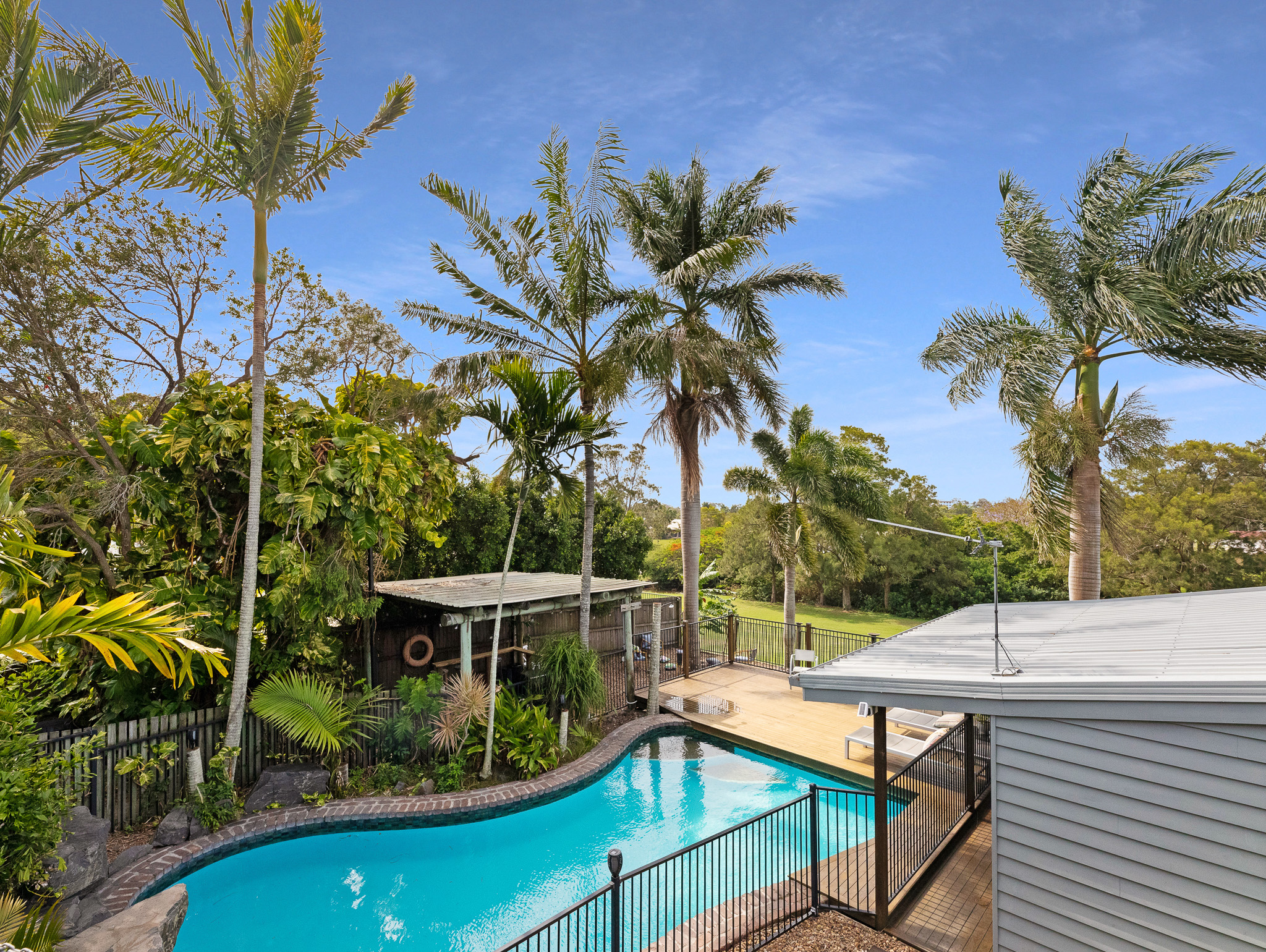 6 Bruce Street, TORQUAY, QLD 4655 AUS