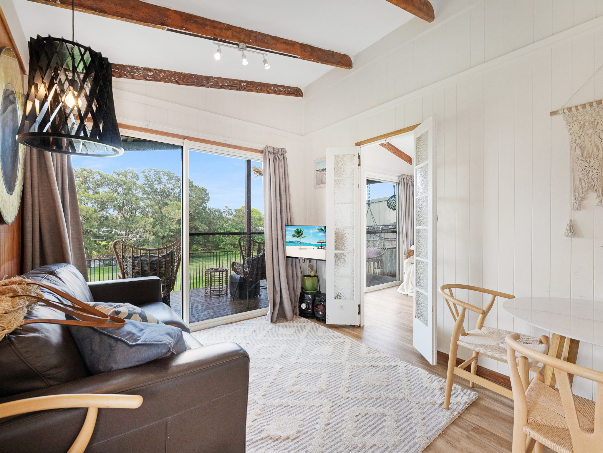 6 Bruce Street, TORQUAY, QLD 4655 AUS