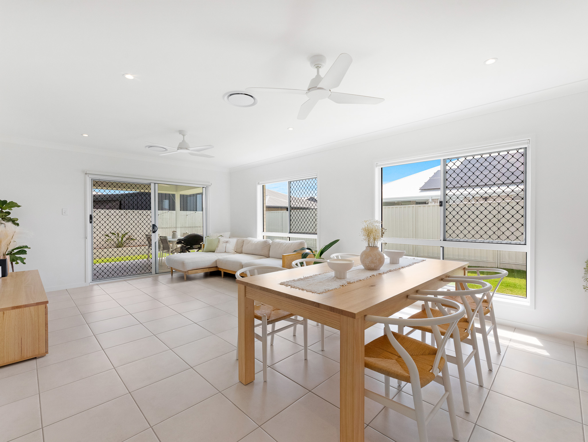 33 Jannik Terrace, PIALBA, QLD 4655 AUS