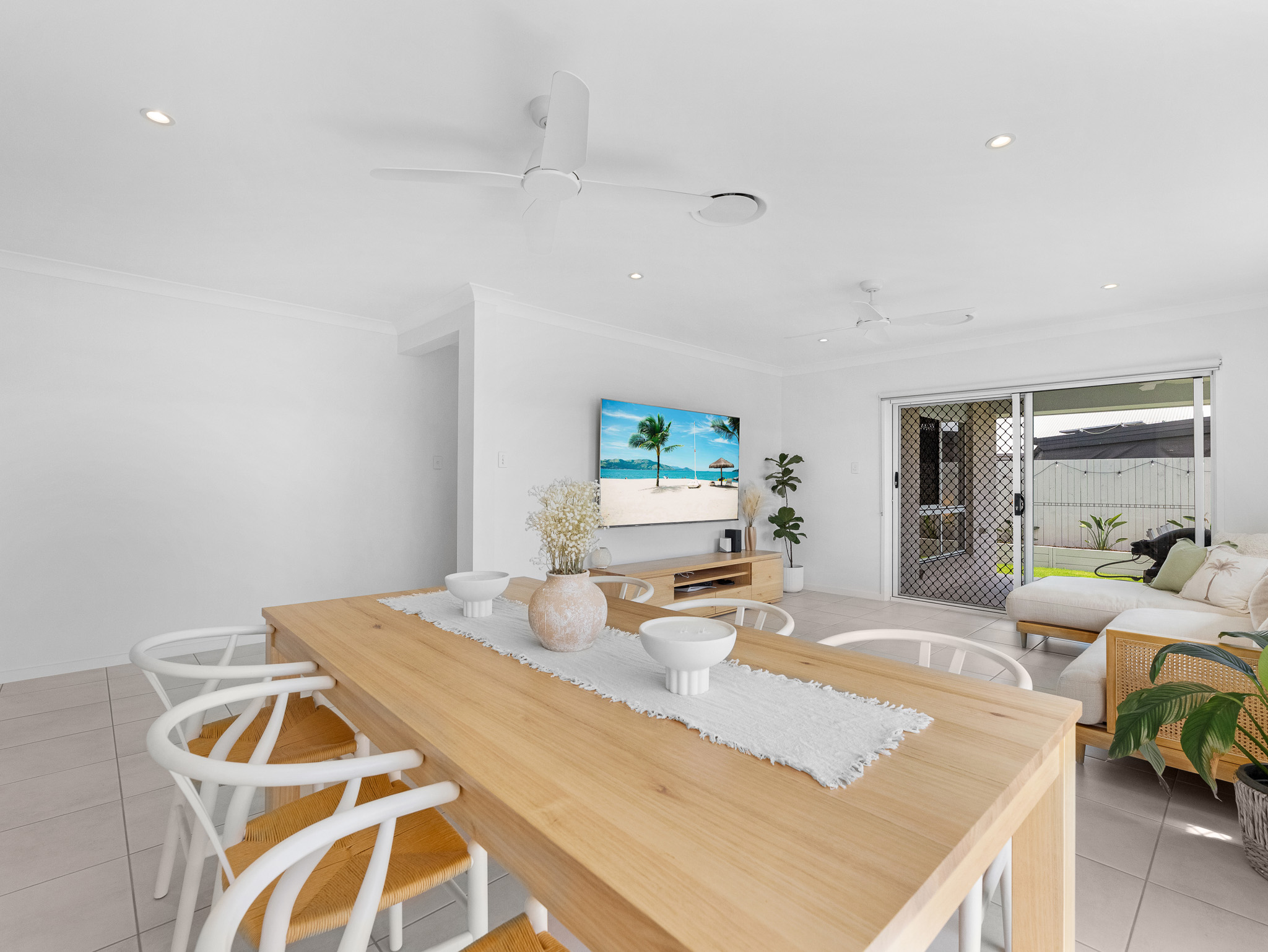 33 Jannik Terrace, PIALBA, QLD 4655 AUS