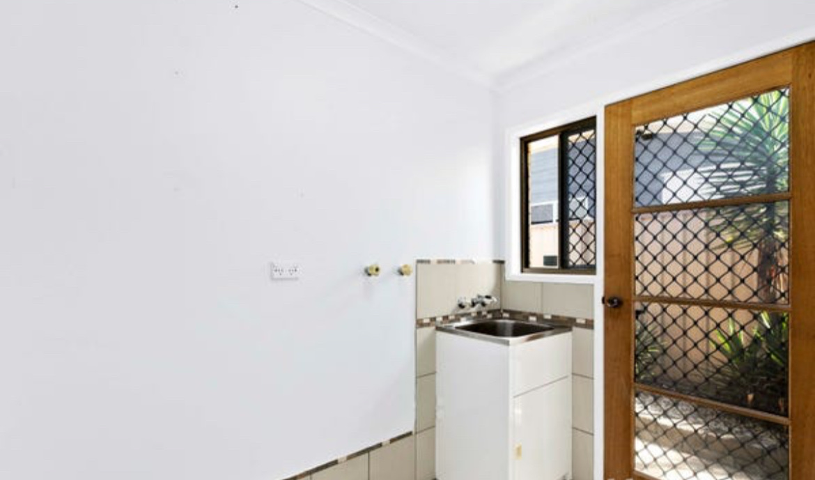 35 Limpus Street, URANGAN, QLD 4655 AUS