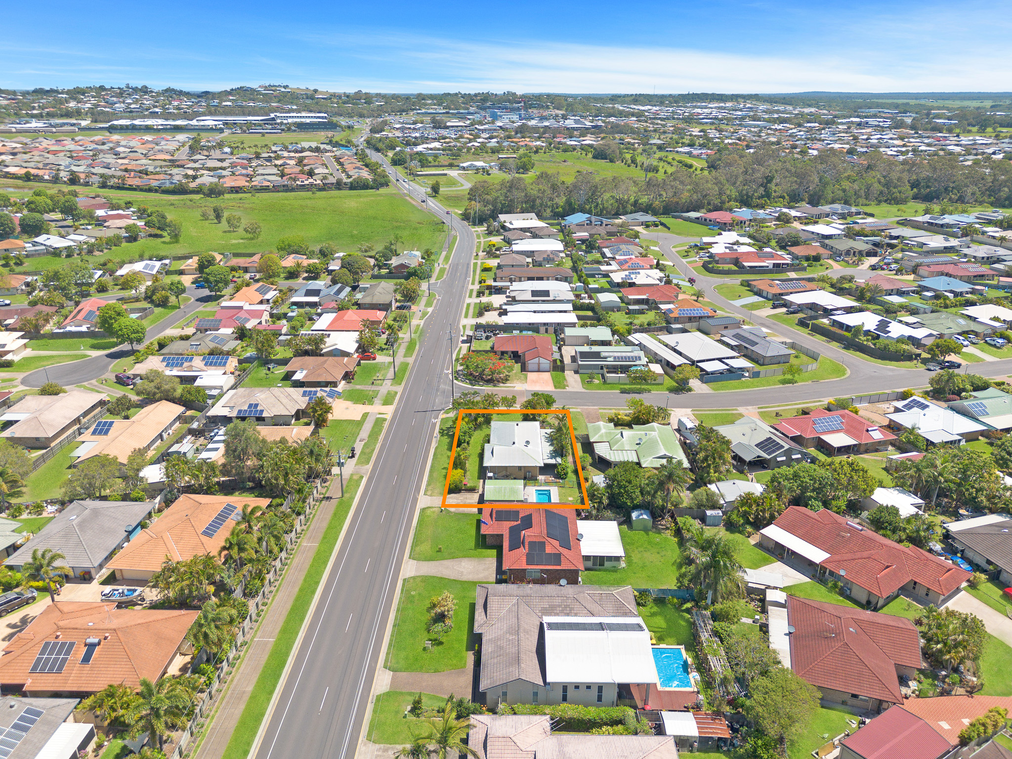 93-95 Nissen St, URRAWEEN, QLD 4655 AUS