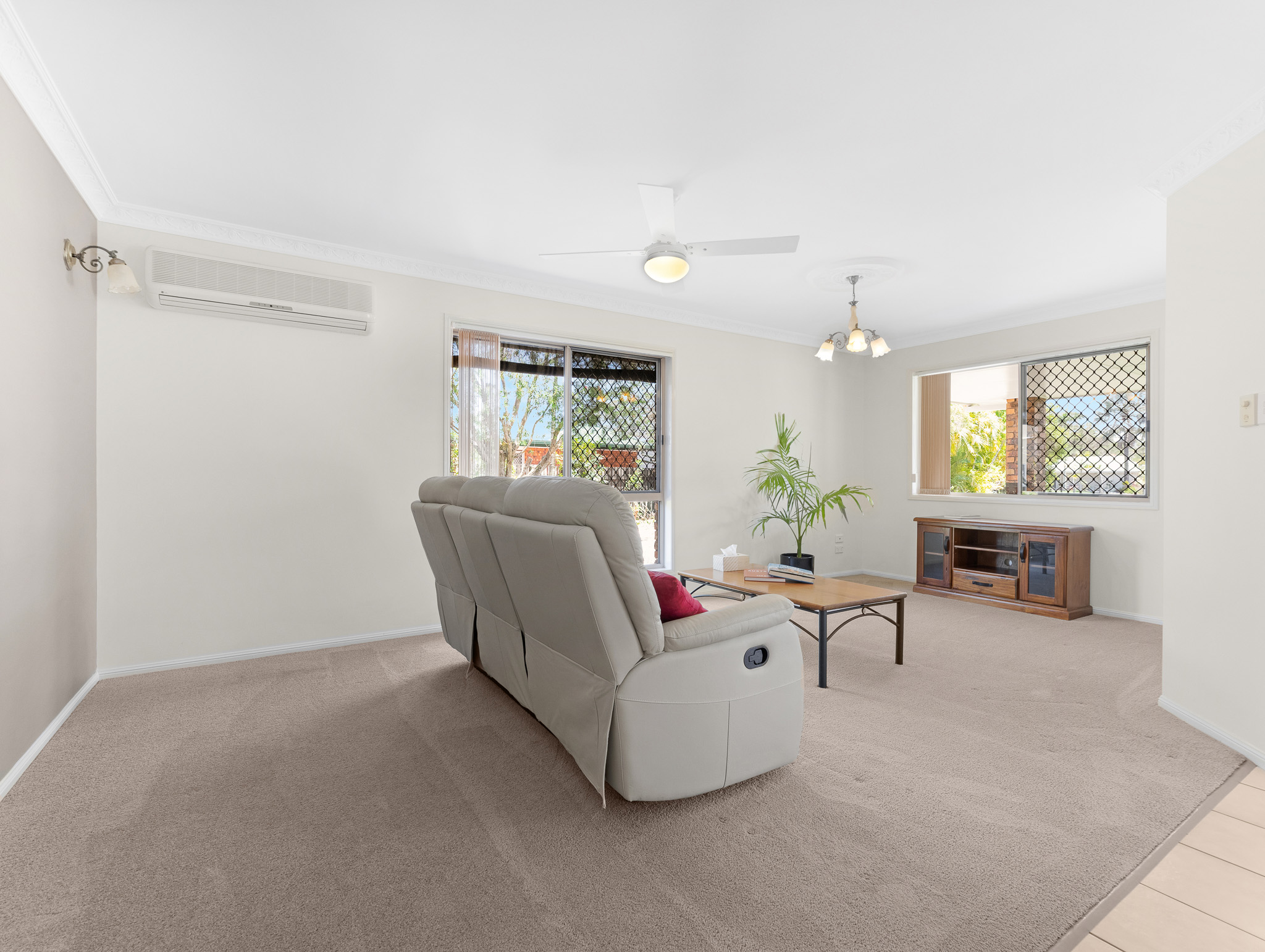 40-46 Ladbroke Cresent, URANGAN, QLD 4655 AUS