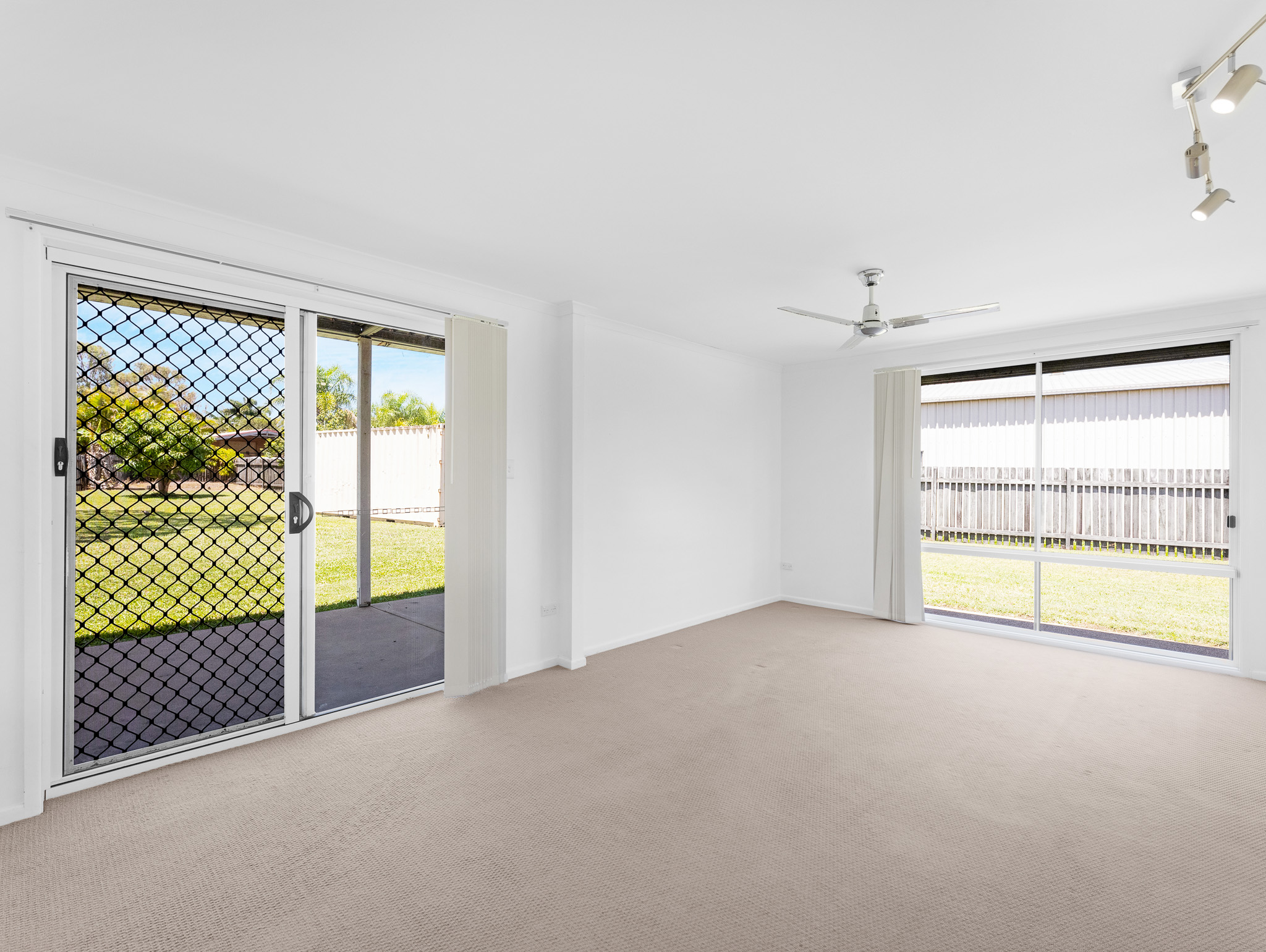 40-46 Ladbroke Cresent, URANGAN, QLD 4655 AUS