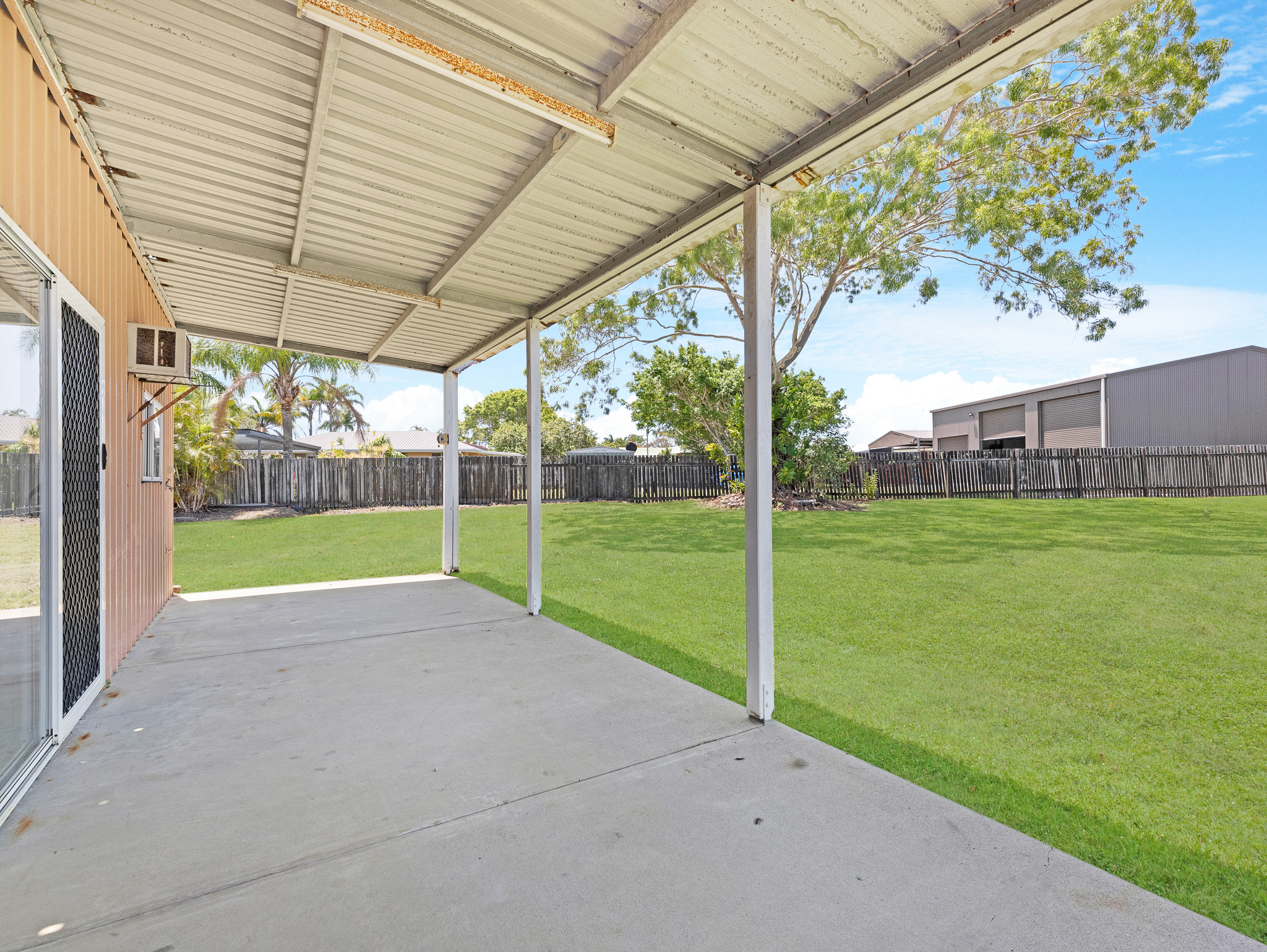 40-46 Ladbroke Cresent, URANGAN, QLD 4655 AUS