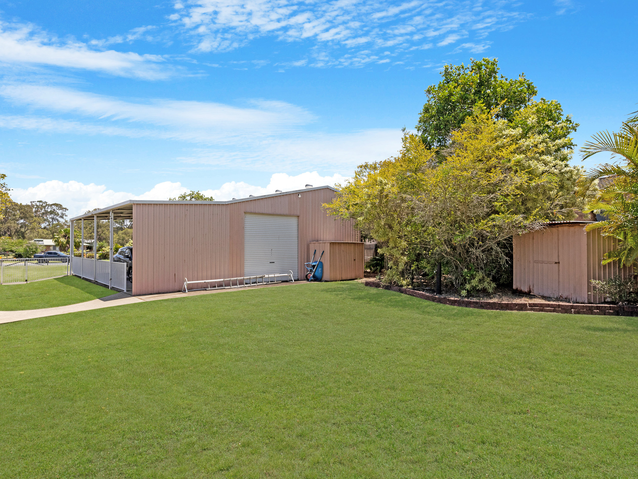 40-46 Ladbroke Cresent, URANGAN, QLD 4655 AUS